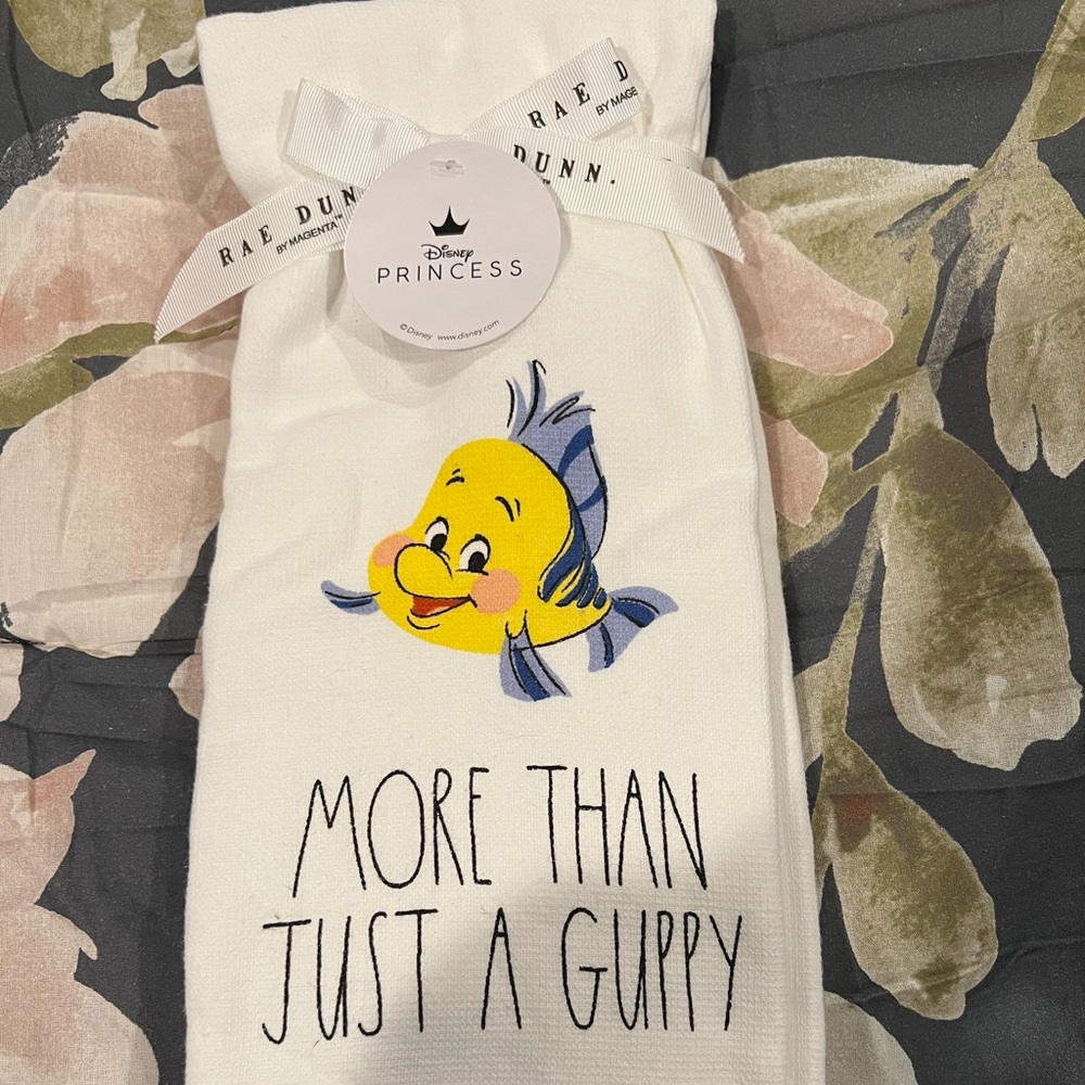 Rae Dunn Hand Towels